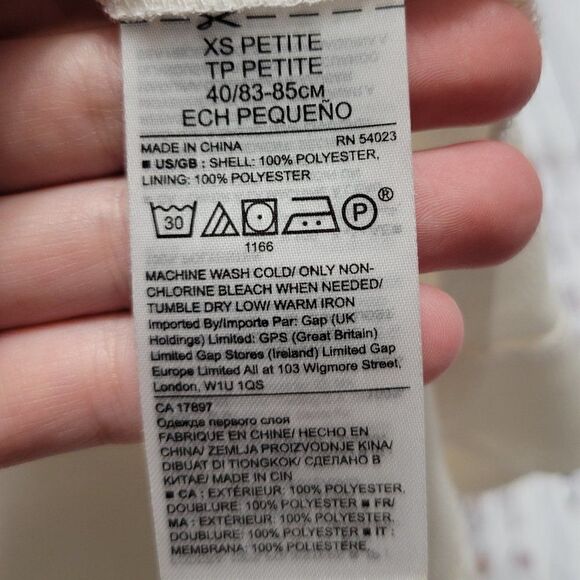 Banana Republic Petite Cream XS Classic Scallop Trim Spaghetti Strap Tank Top - Picture 7 of 7